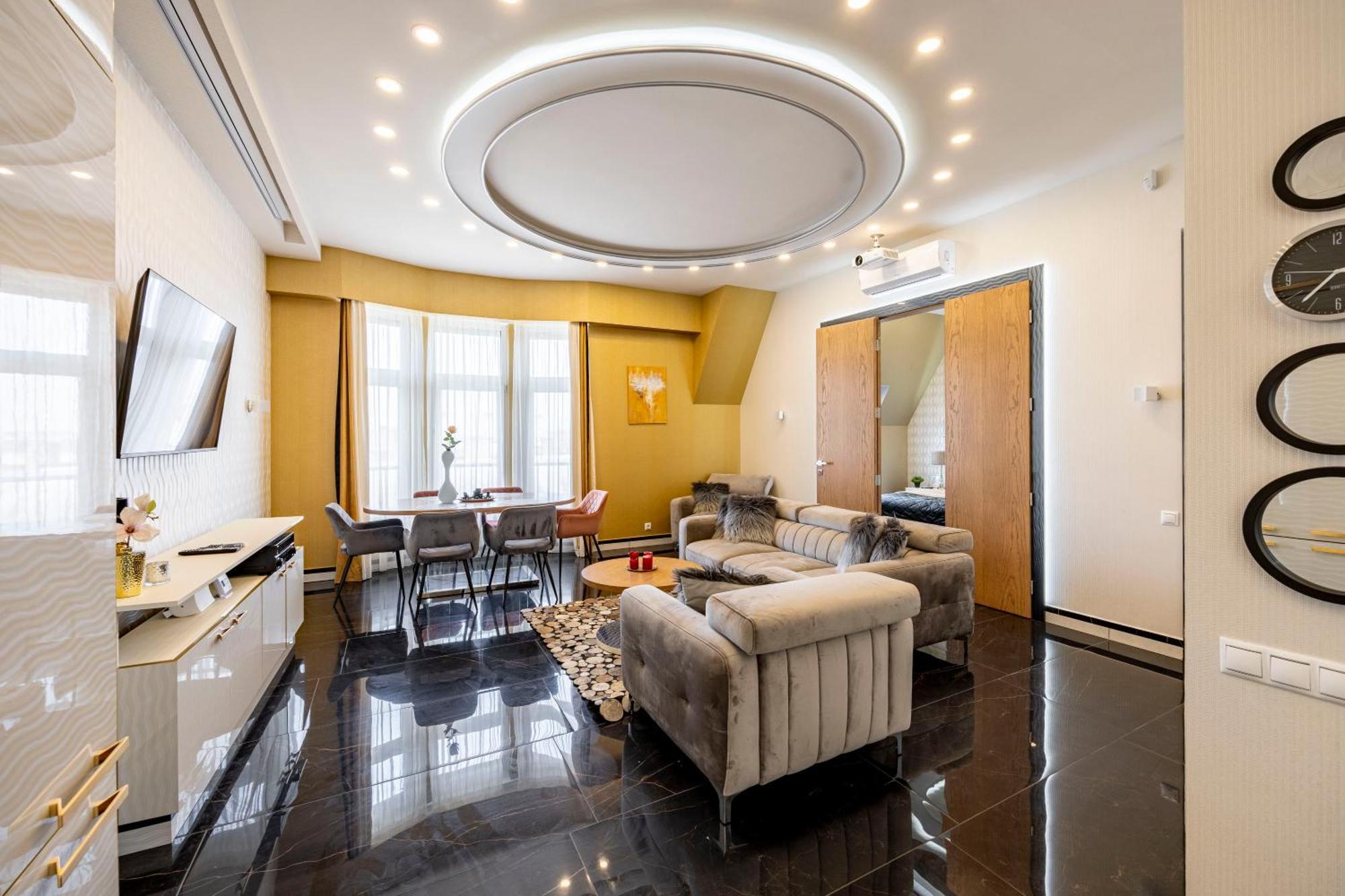 Luxury Royal Central Apartment By Prestige Homes Budapest Exterior foto
